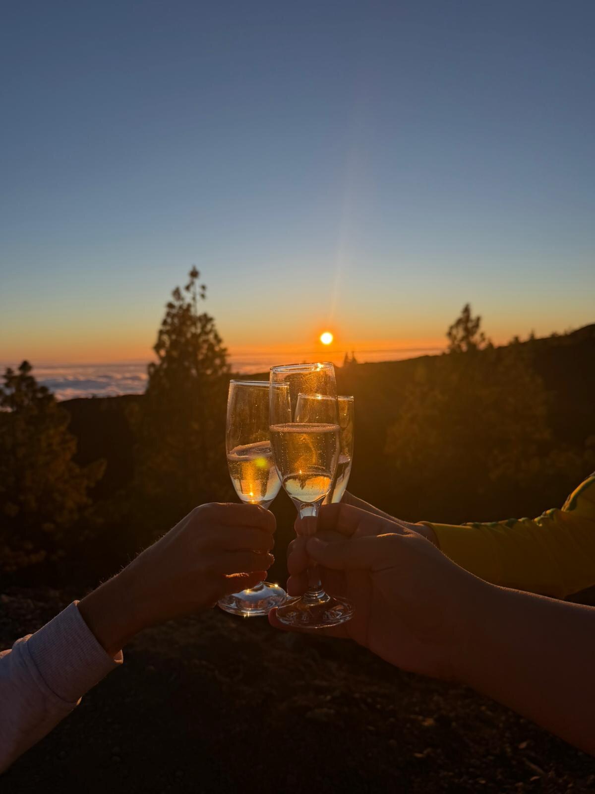 VIP Sunset & Stargazing Tour (3/5)